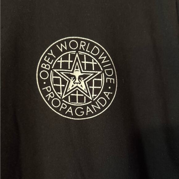 Obey Men’s Black Graphic T-Shirt size large - Picture 2 of 5